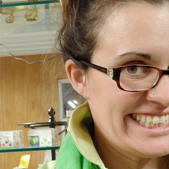 Meet your Posher, Just - Picture 1 of 1